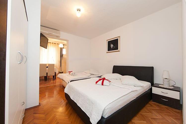Apartmani Saric 图彻皮 外观 照片